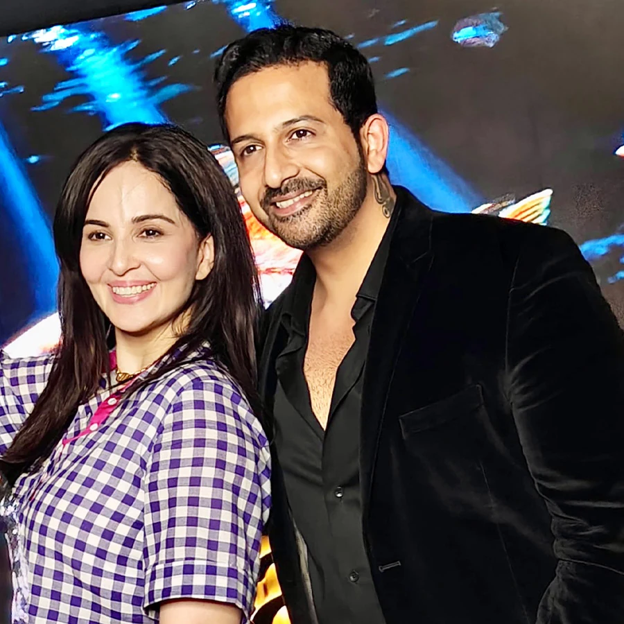 Guests photographed together at a live event